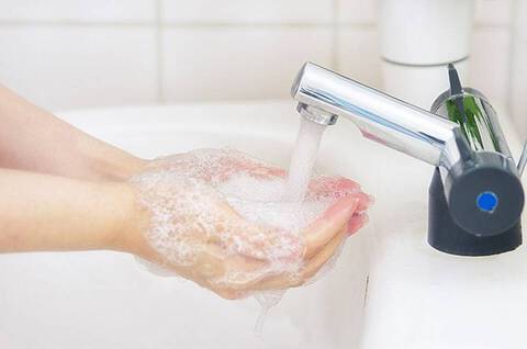 Dealing with Adult Acne: How to Cleanse Oily Skin