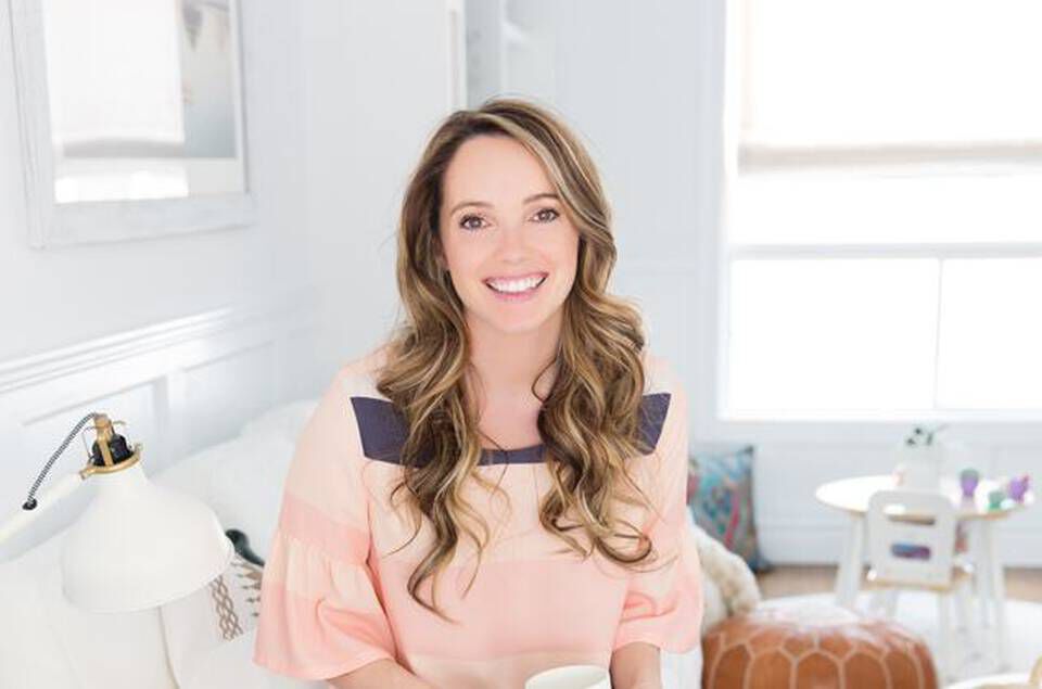 Beauty Tips for the Working Mom: Roxanne West, Beauty and Lifestyle Blogger