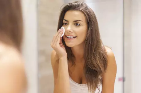 Expert Advice for How to Get Rid of a Pimple—Fast