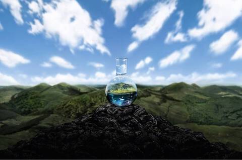 Beauty begins with… Vichy Volcanic Water, the Essential Source to Vichy Skin Care