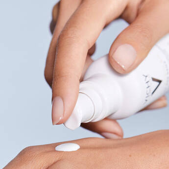 CAPITAL SOLEIL UV+AGE DAILY SPF 60