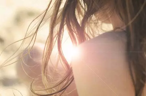 Comment creer une meilleure routine de soins solaires — Vichy Mag — Vichy CA