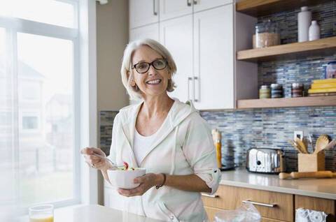 17 foods to balance your diet during menopause