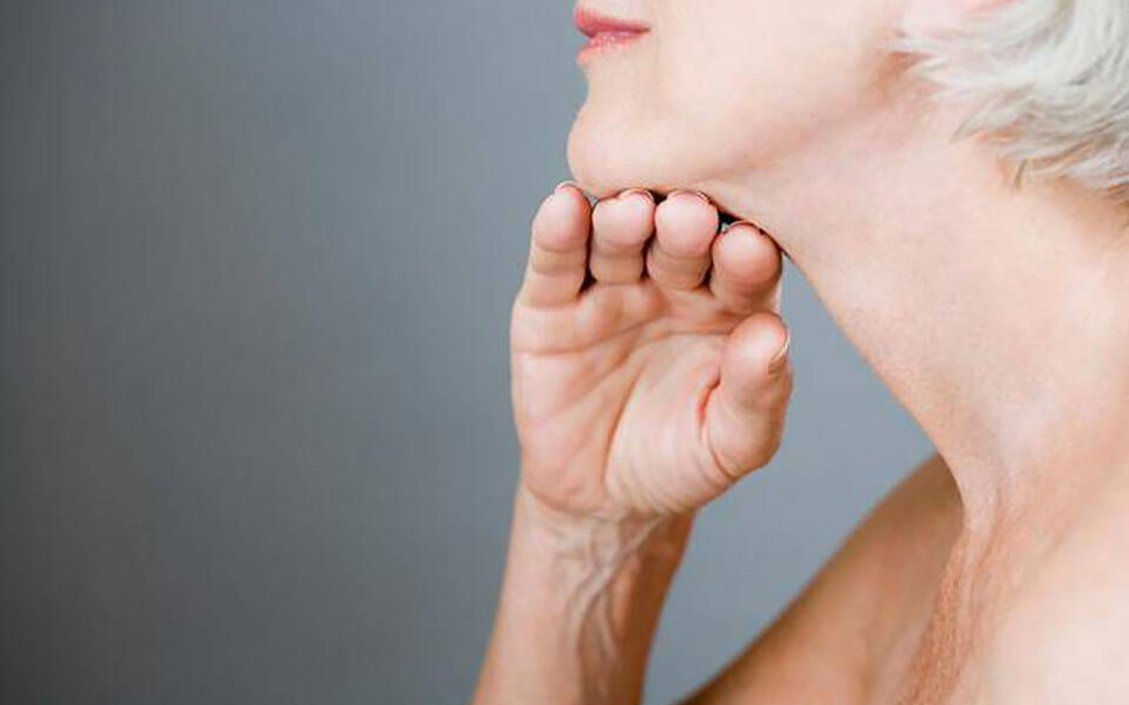 ADAPTING YOUR BEAUTY ROUTINE DURING MENOPAUSE FOR FIRM, DENSER SKIN